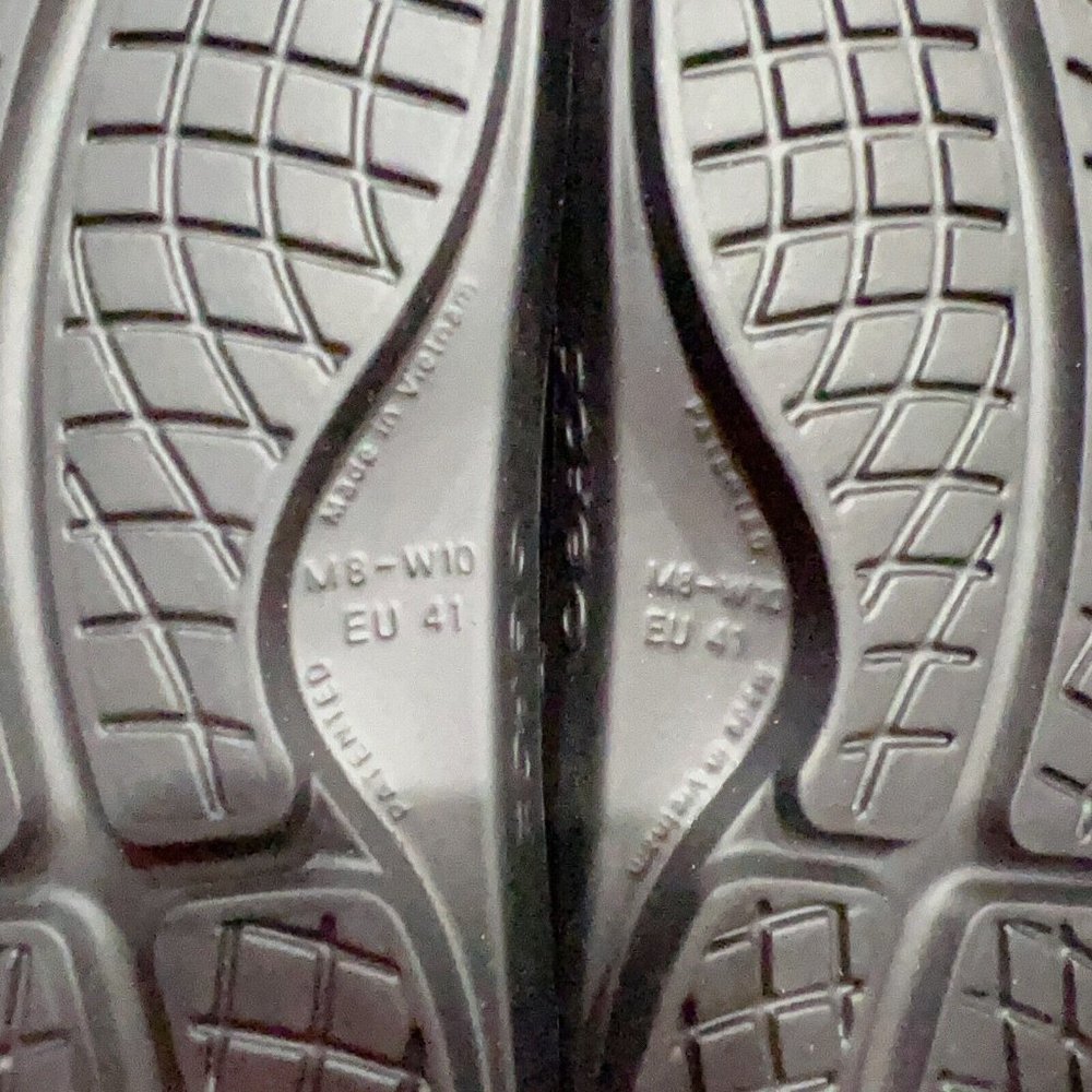 OOFOS Ooahh Luxe Sandal Slide Black Waterproof EU 41 Womens US 10/ Mens US 8 - Picture 7 of 7